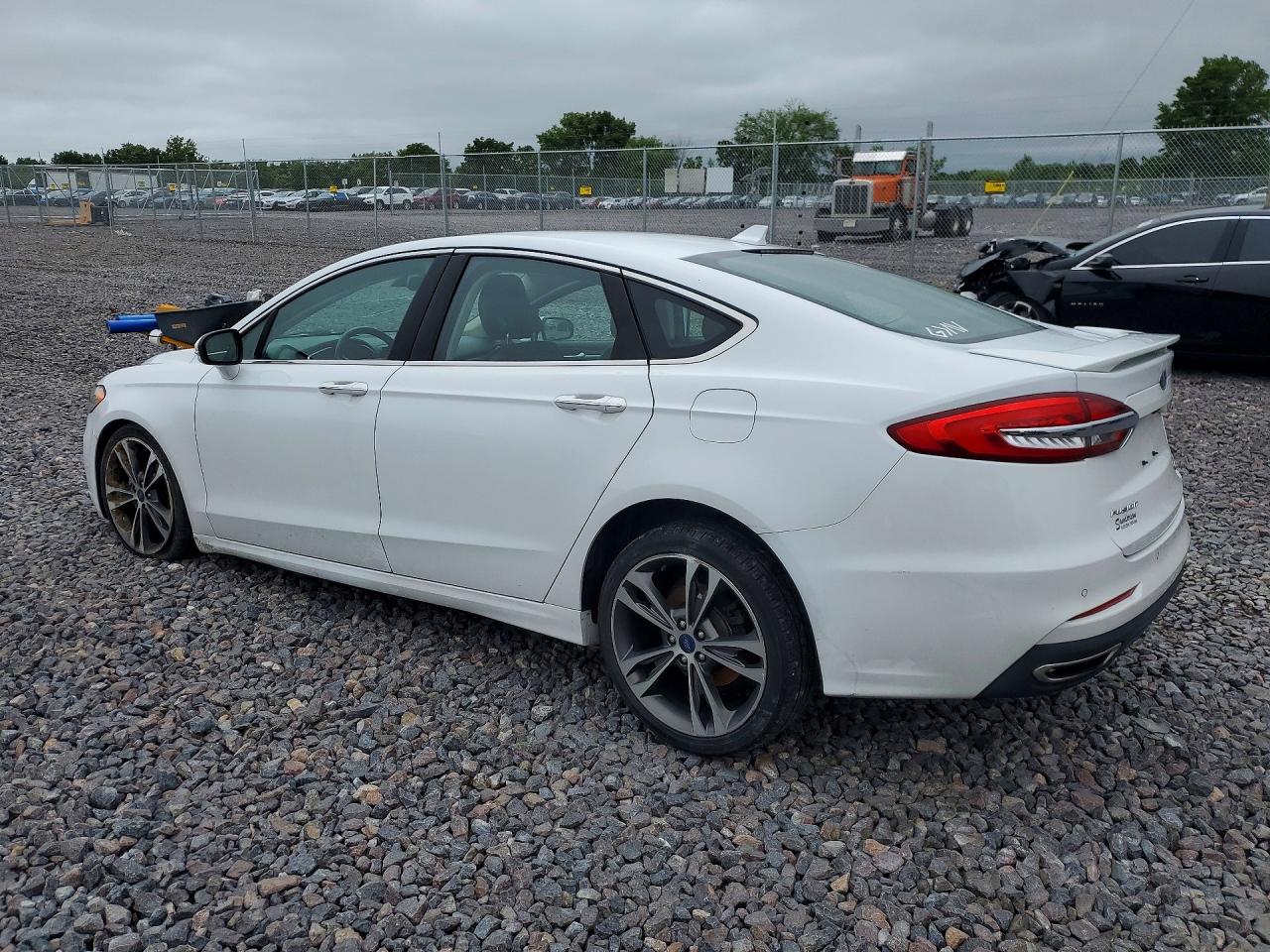 2019 FORD FUSION TITANIUM — снимка 2