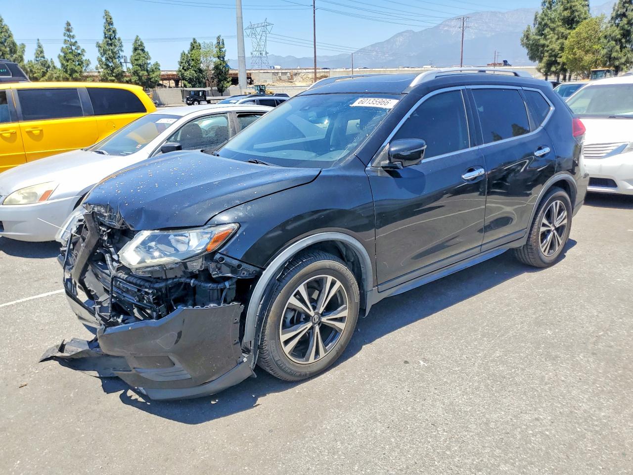 2019 NISSAN ROGUE SV