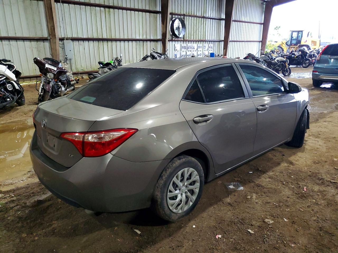 2018 TOYOTA COROLLA LE — снимка 3