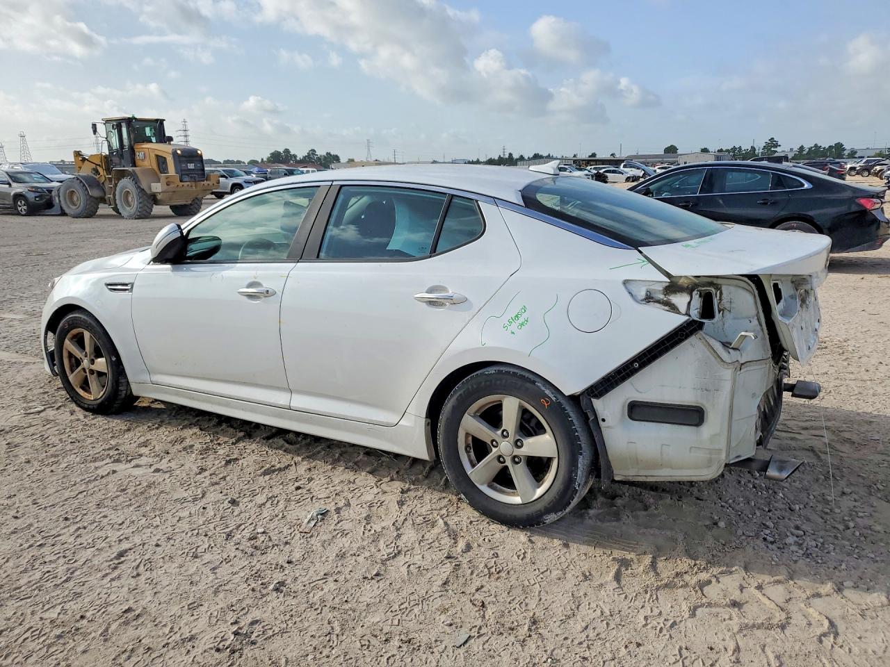 2015 KIA OPTIMA LX — снимка 2