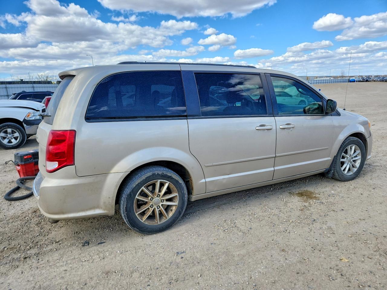 2015 DODGE GRAND CARAVAN SE — снимка 3