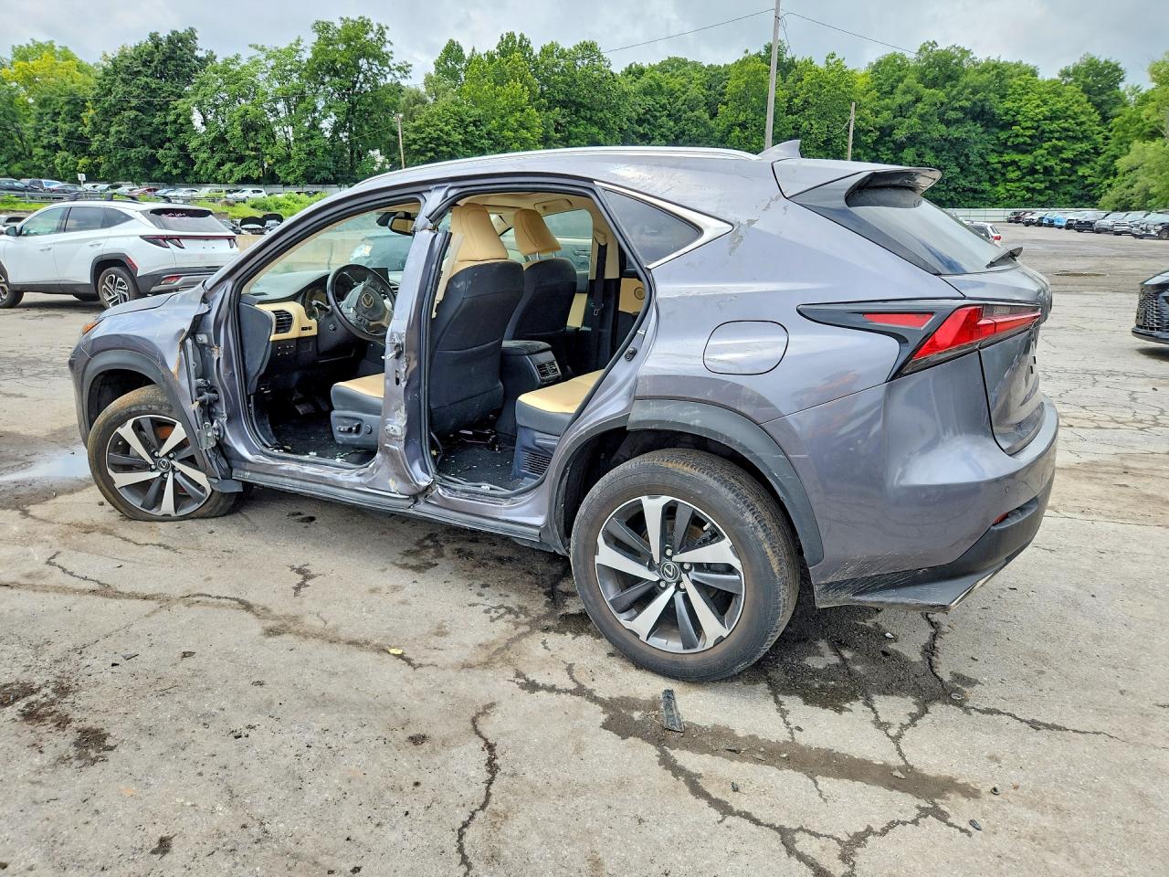 2020 LEXUS NX 300 — снимка 2
