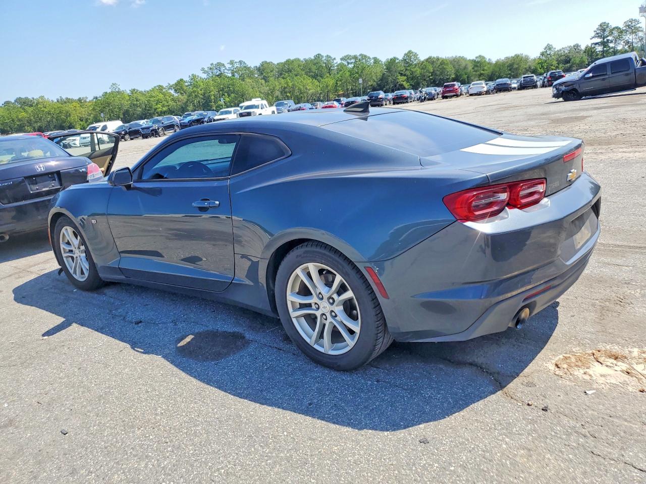 2019 CHEVROLET CAMARO LS — снимка 2