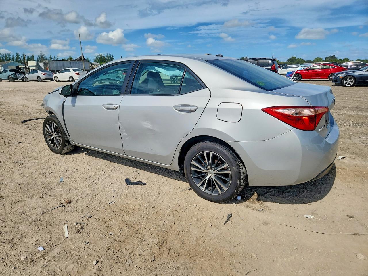 2017 TOYOTA COROLLA LE — снимка 2