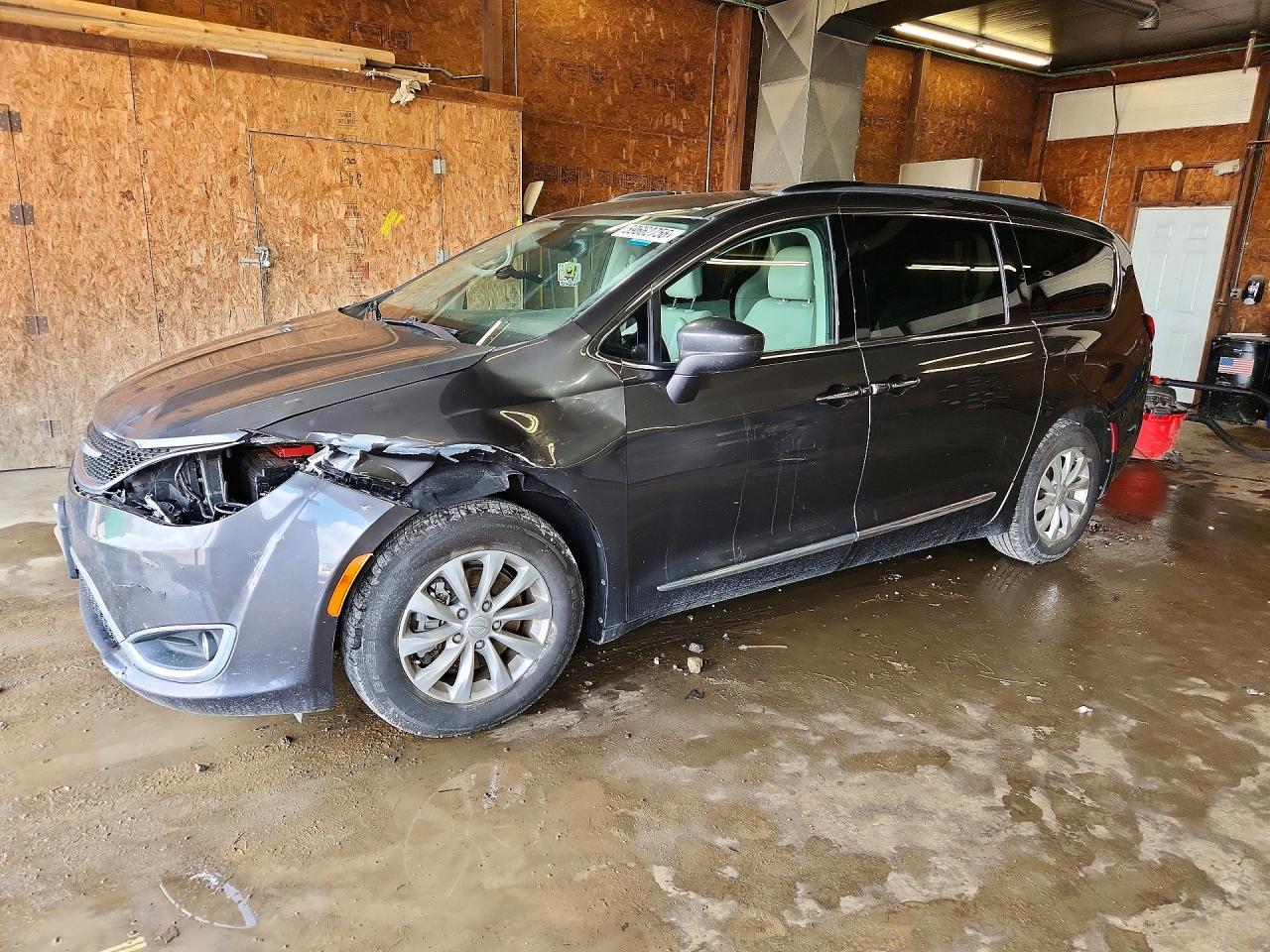 2017 CHRYSLER PACIFICA TOURING L