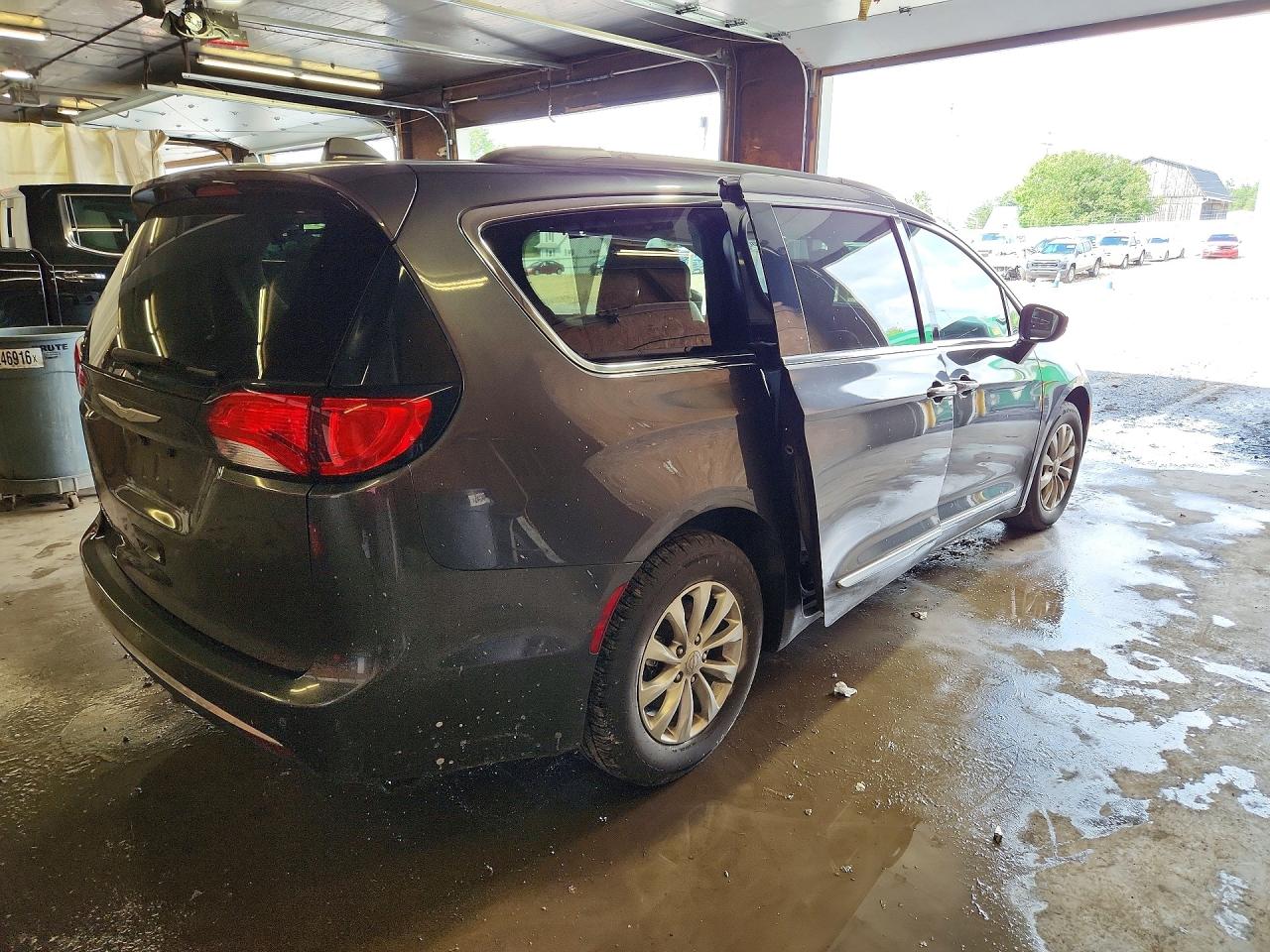 2017 CHRYSLER PACIFICA TOURING L — снимка 3