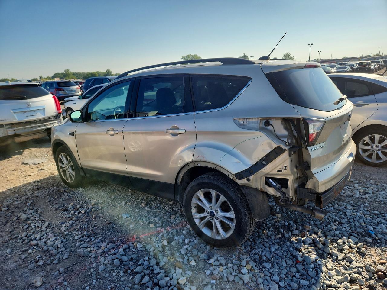2017 FORD ESCAPE SE — снимка 2