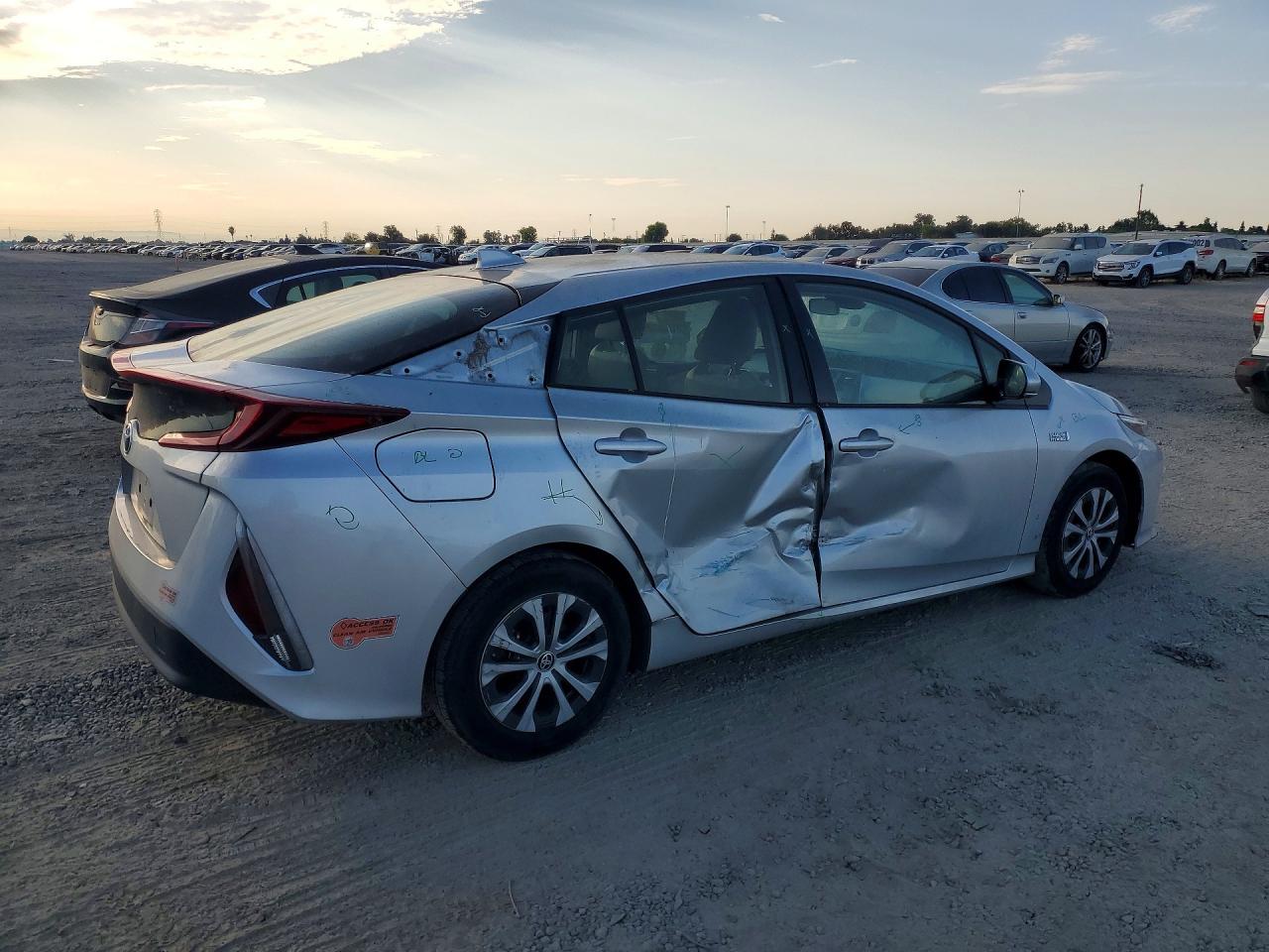 2020 TOYOTA PRIUS PRIME LE — снимка 3