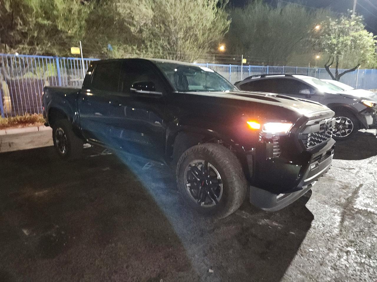2026 TOYOTA TACOMA TRD SPORT — снимка 4