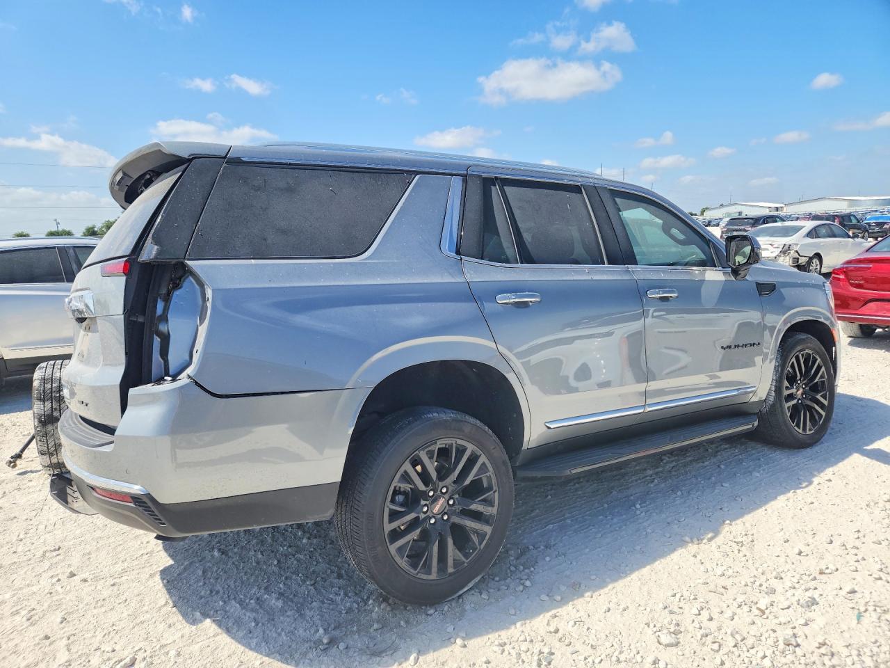 2024 GMC YUKON SLT — снимка 3