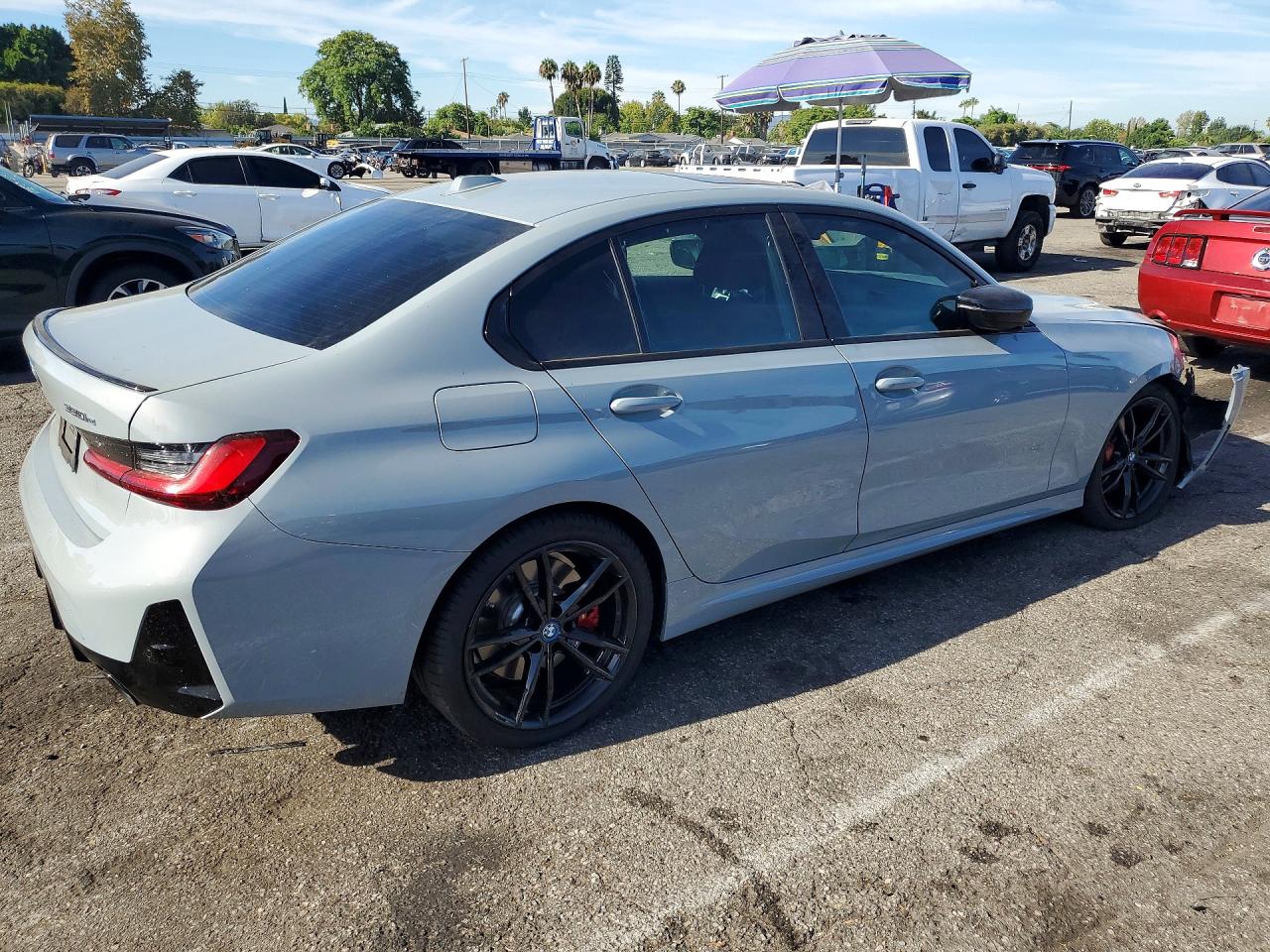 2024 BMW 330E — снимка 3