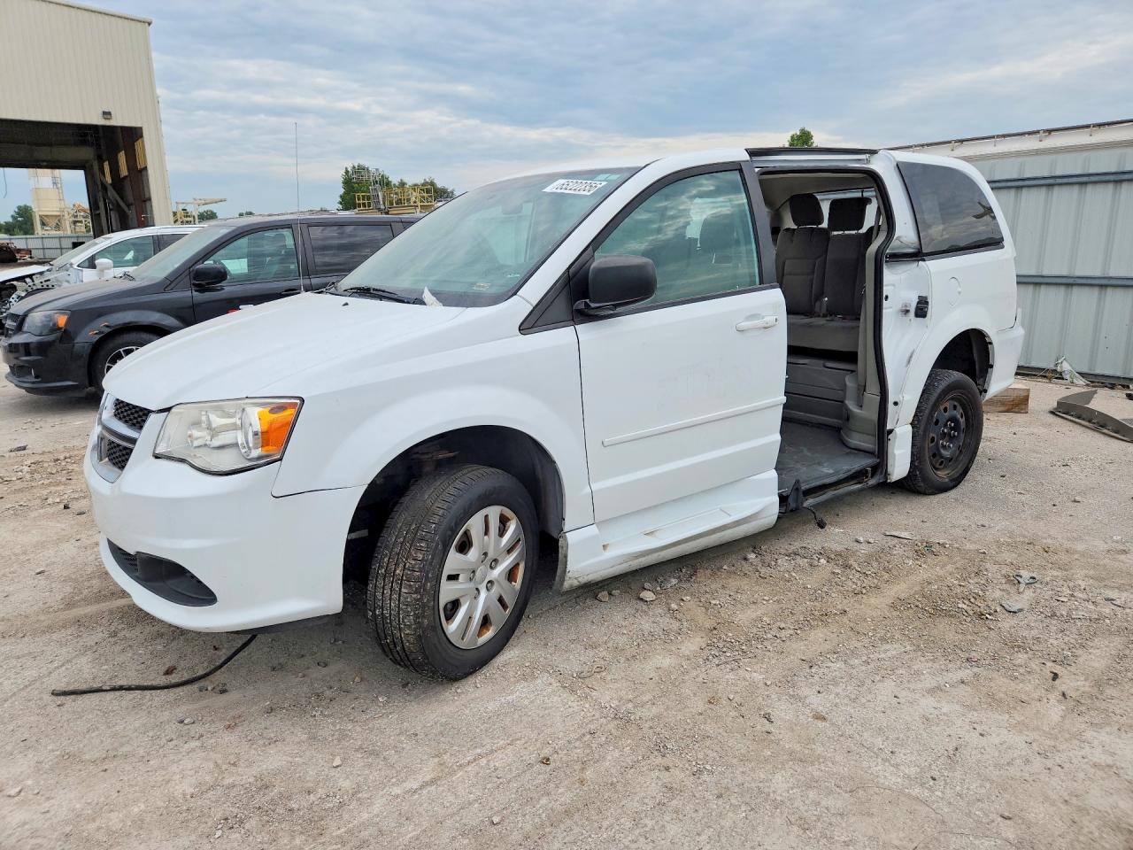 2017 DODGE GRAND CARAVAN SE