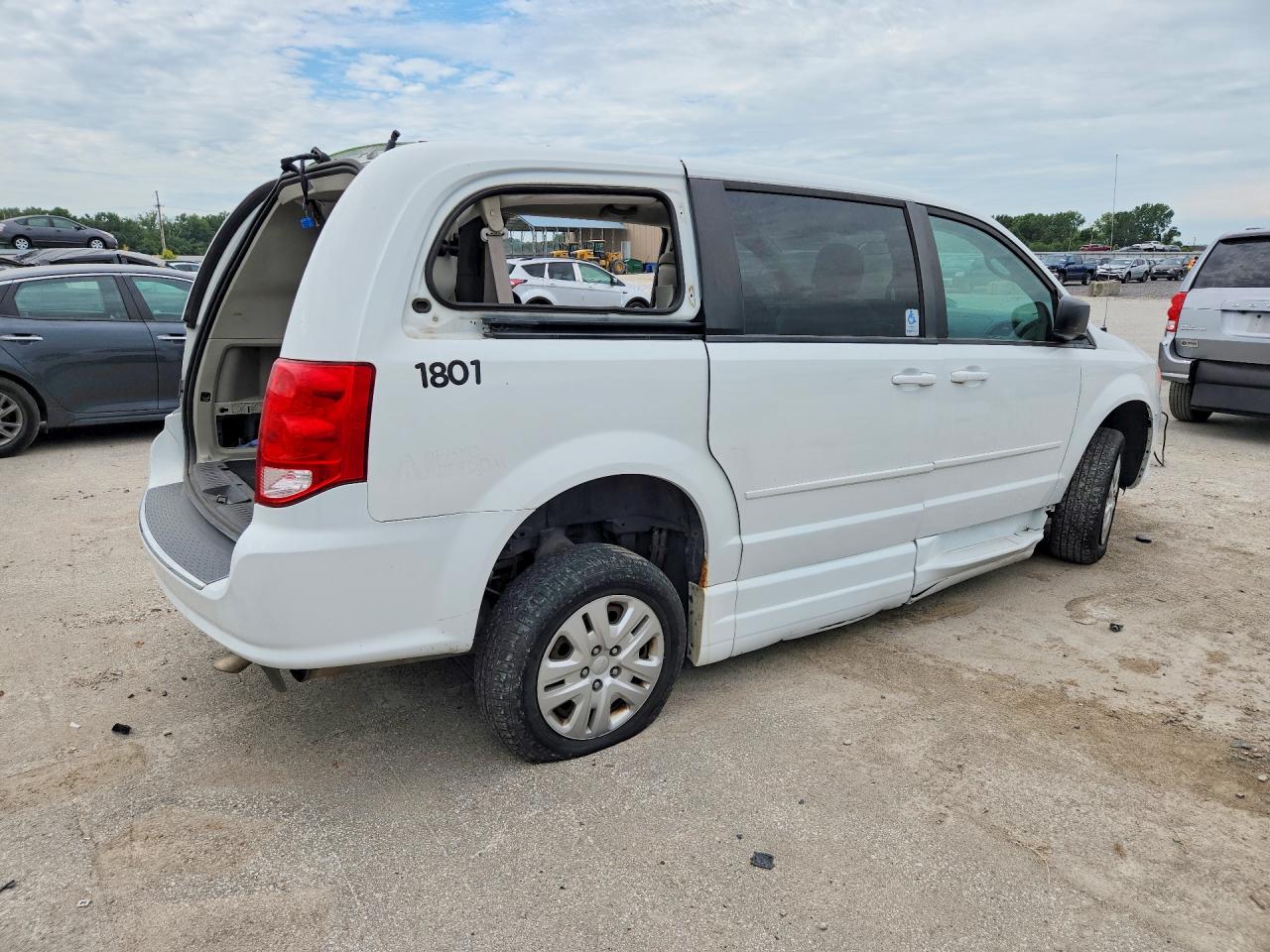 2017 DODGE GRAND CARAVAN SE — снимка 3