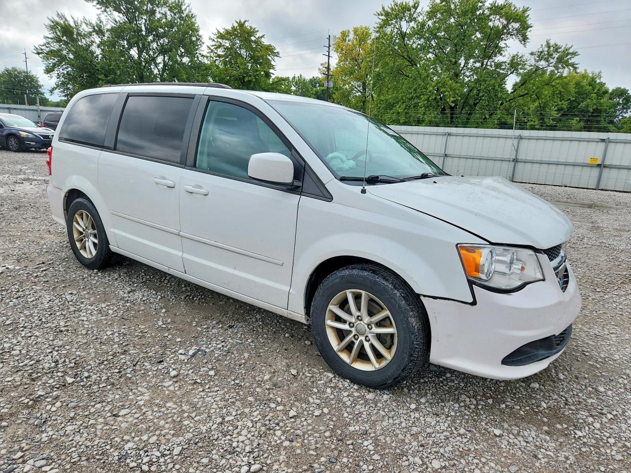 2016 DODGE GRAND CARAVAN SXT — снимка 4