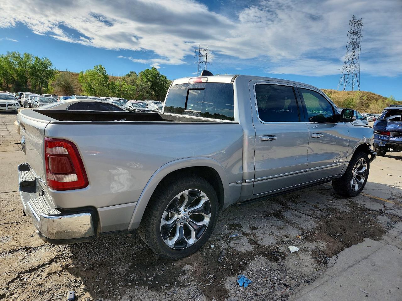 2022 RAM 1500 LIMITED — снимка 3