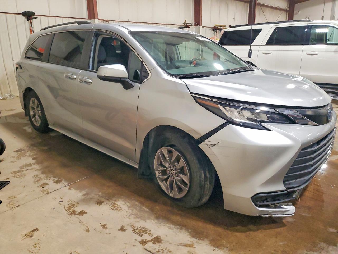 2023 TOYOTA SIENNA LE — снимка 4