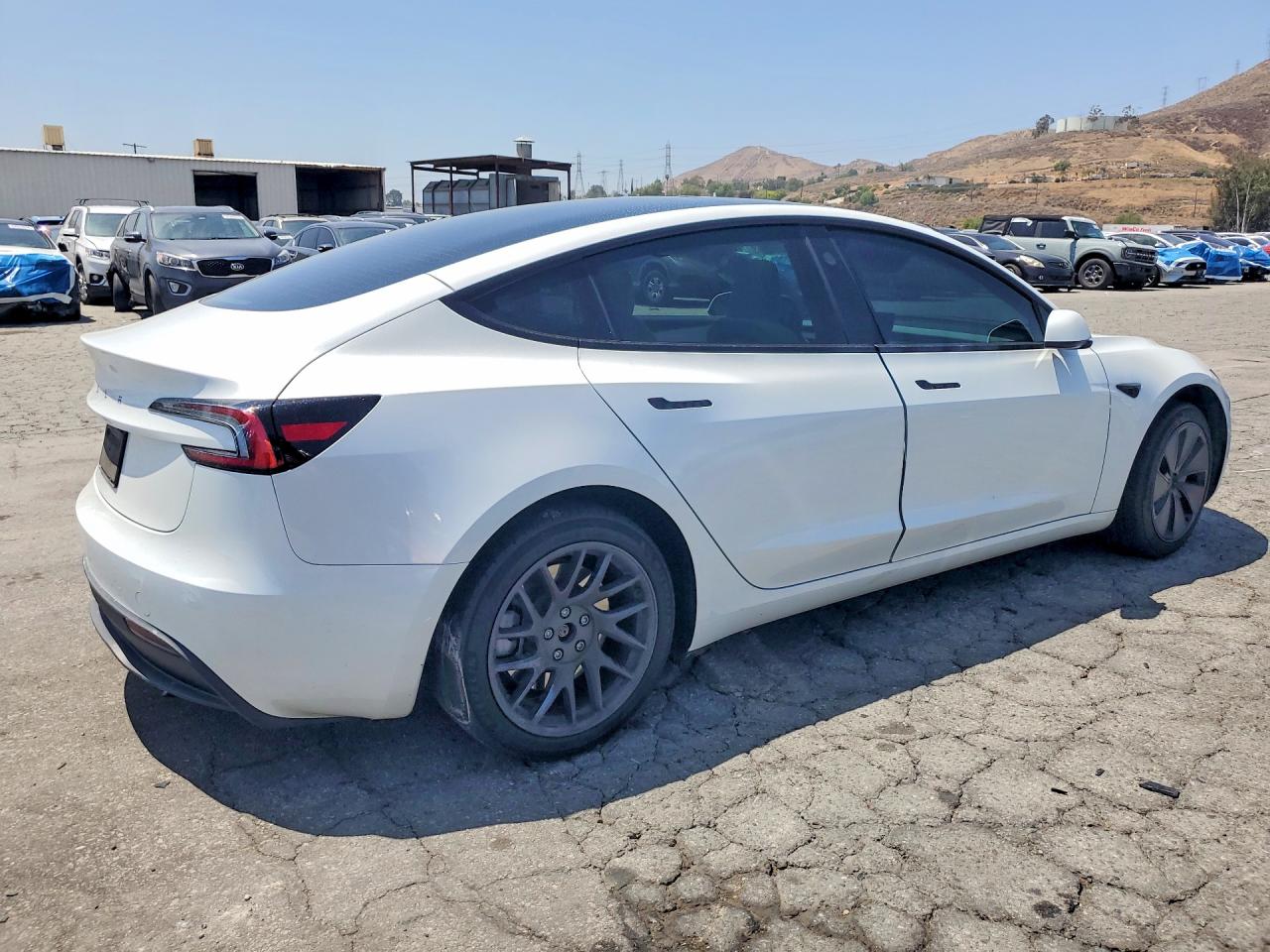2024 TESLA MODEL 3 — снимка 3