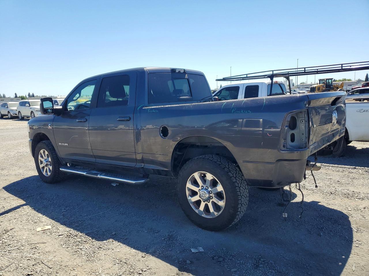 2023 RAM 2500 BIG HORN — снимка 2