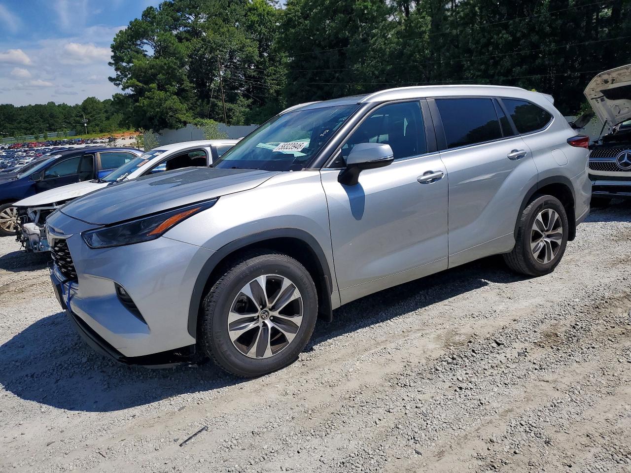2023 TOYOTA HIGHLANDER XLE