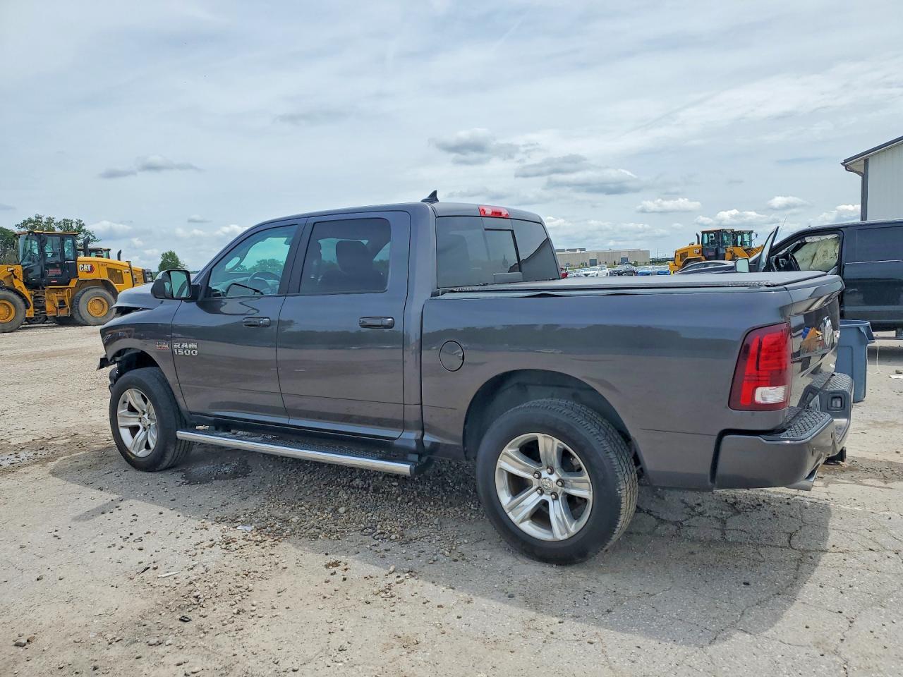 2018 RAM 1500 SPORT — снимка 2