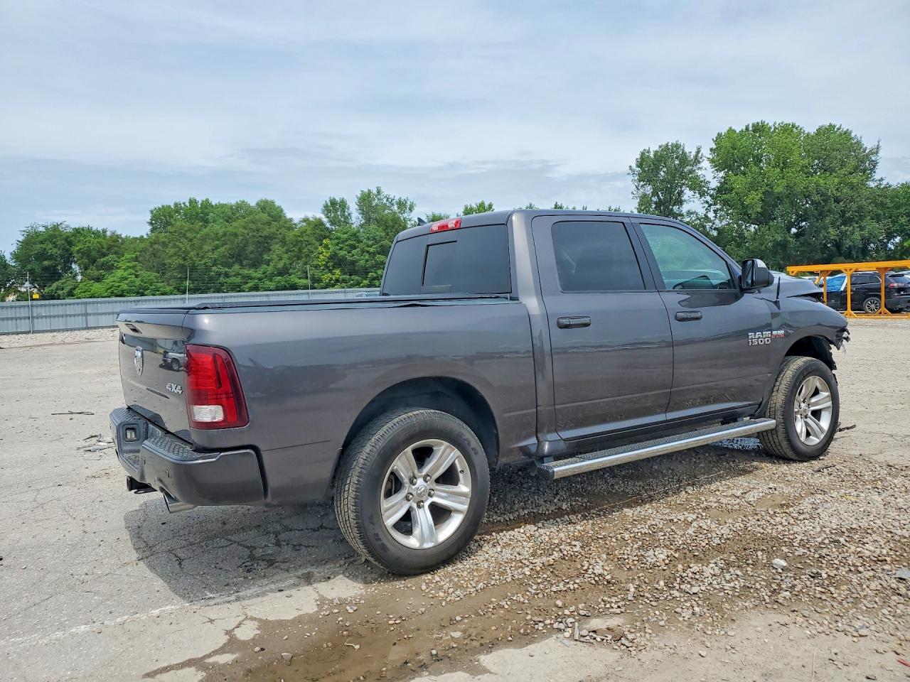 2018 RAM 1500 SPORT — снимка 3