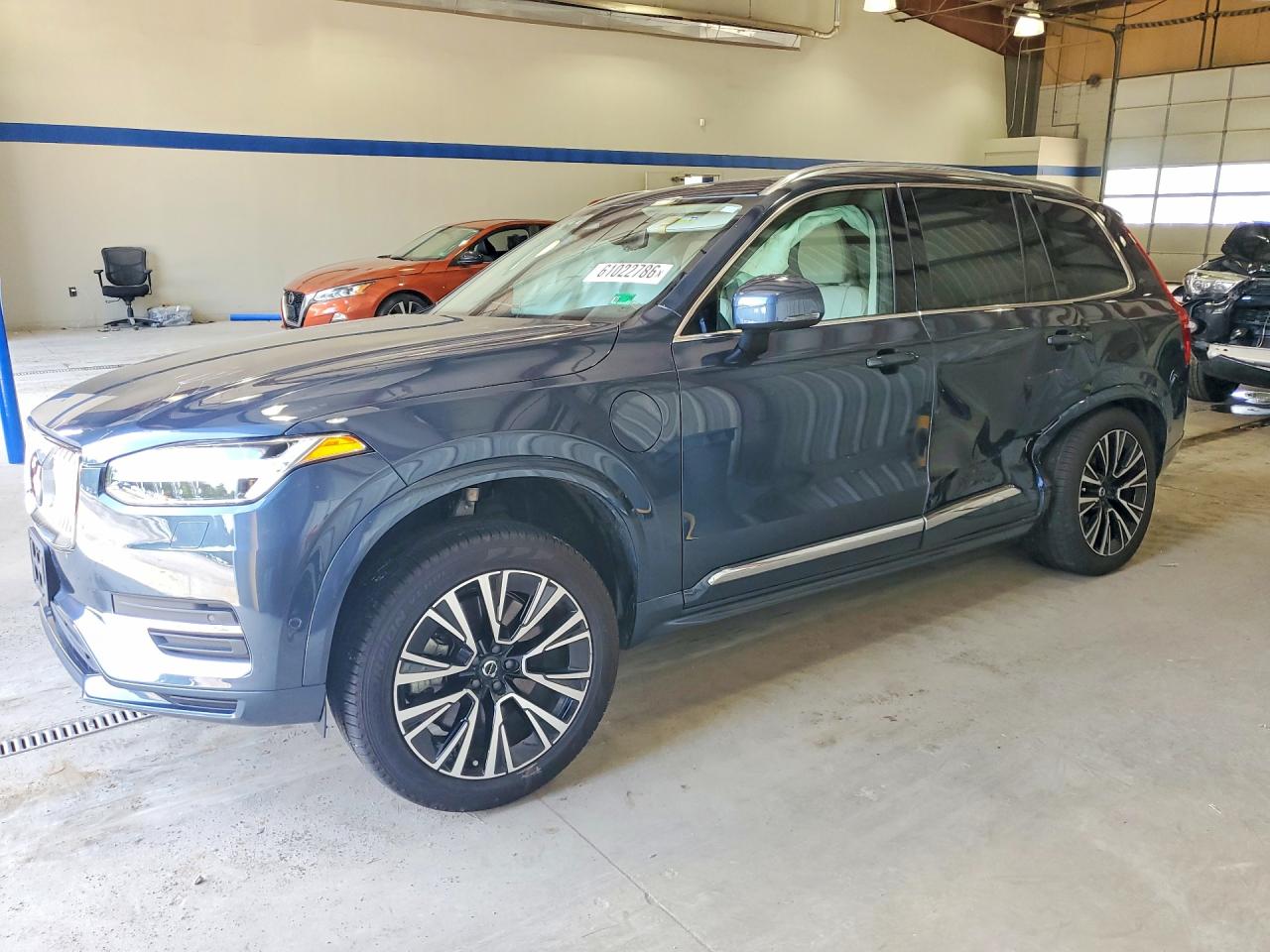 2025 VOLVO XC90 PLUS