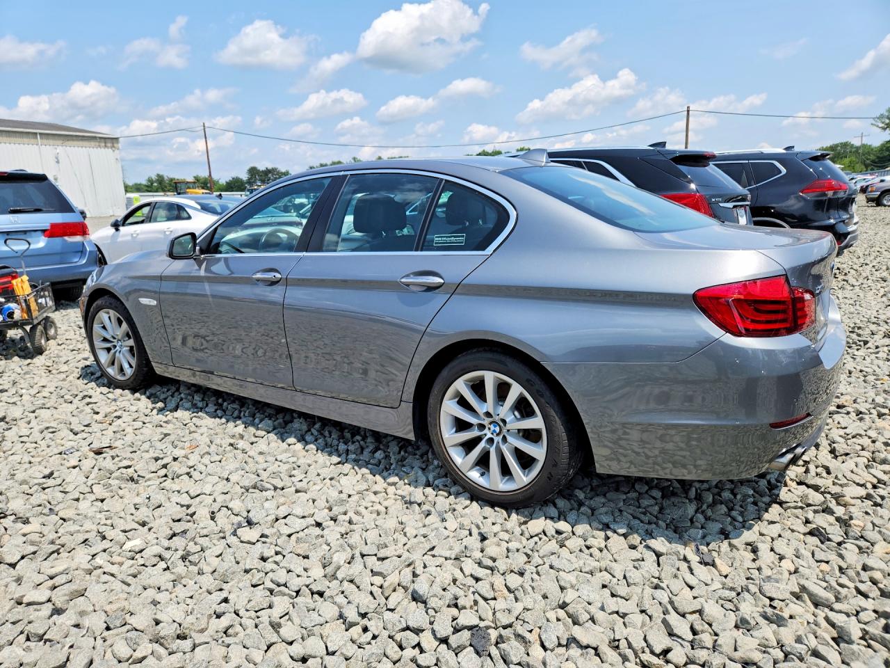 2013 BMW 528 XI — снимка 2