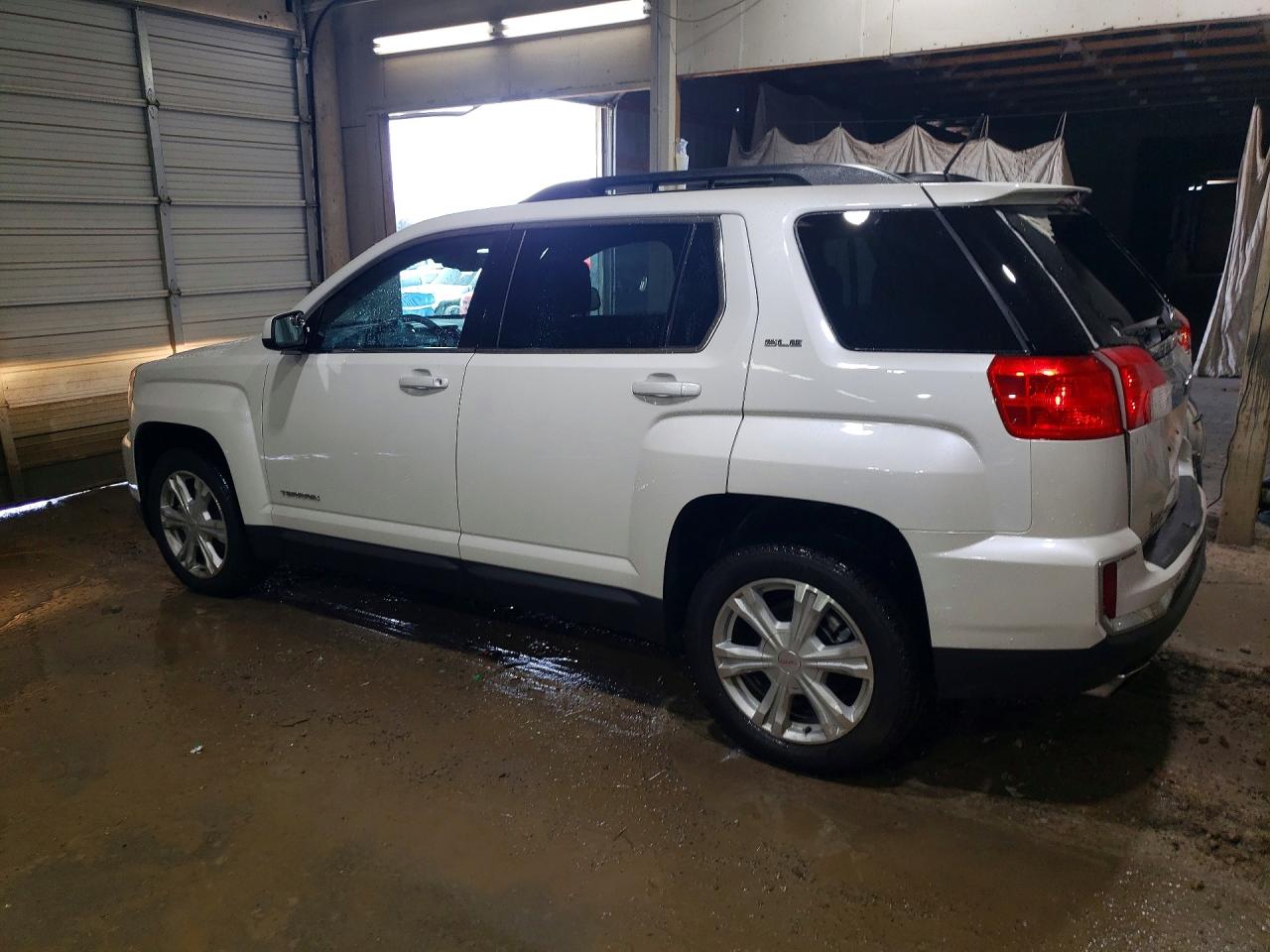 2017 GMC TERRAIN SLE — снимка 2