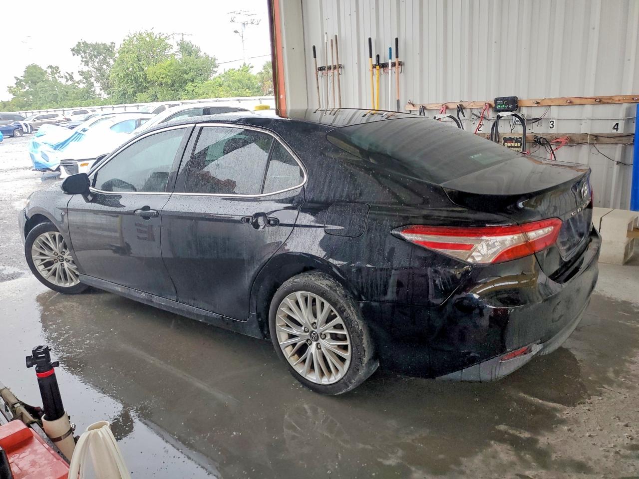 2018 TOYOTA CAMRY XLE — снимка 2
