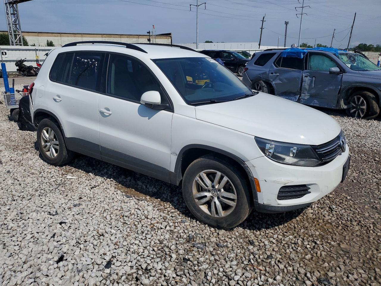 2016 VOLKSWAGEN TIGUAN S — снимка 4