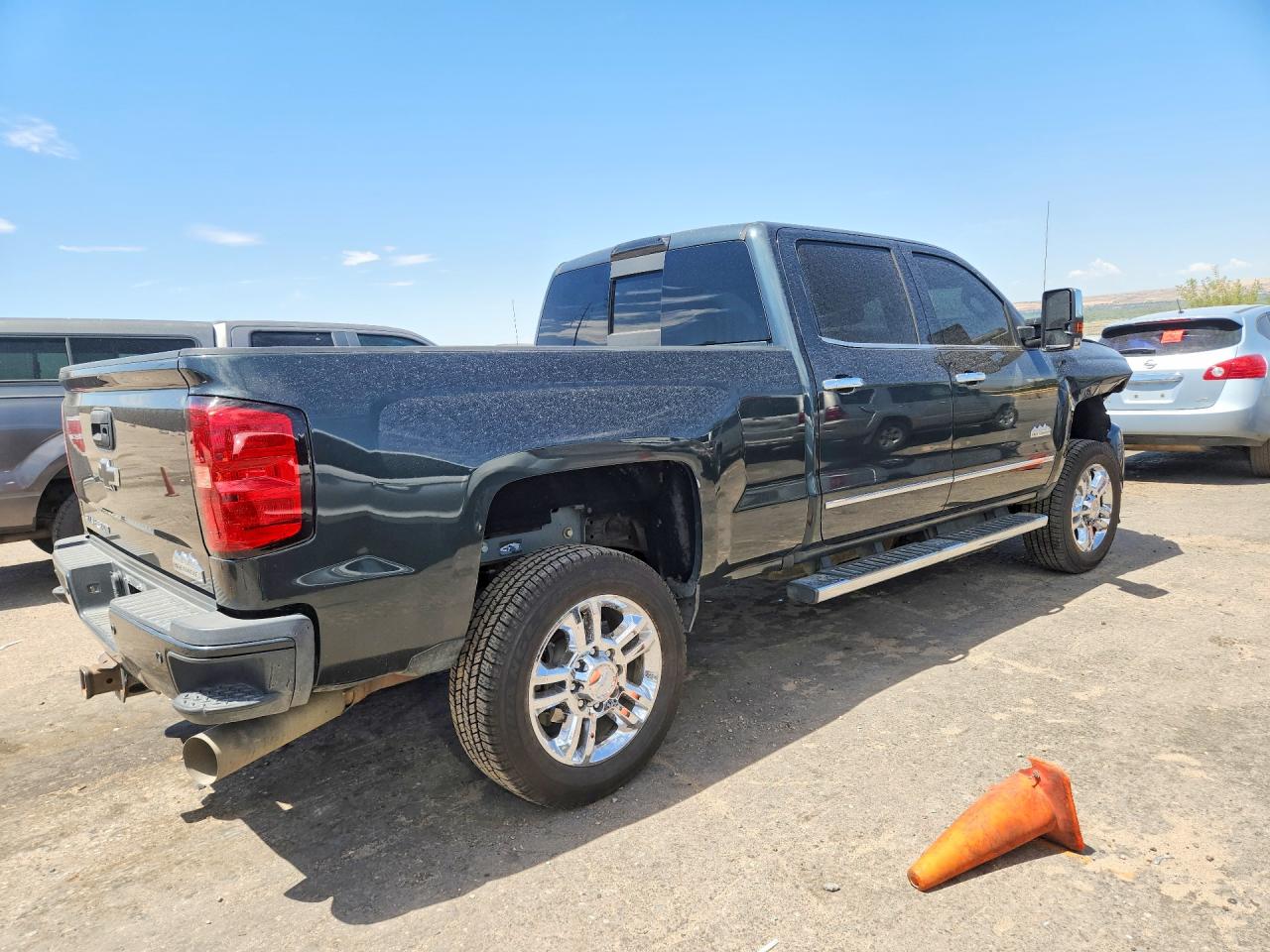 2018 CHEVROLET SILVERADO K2500 HIGH COUNTRY — снимка 3
