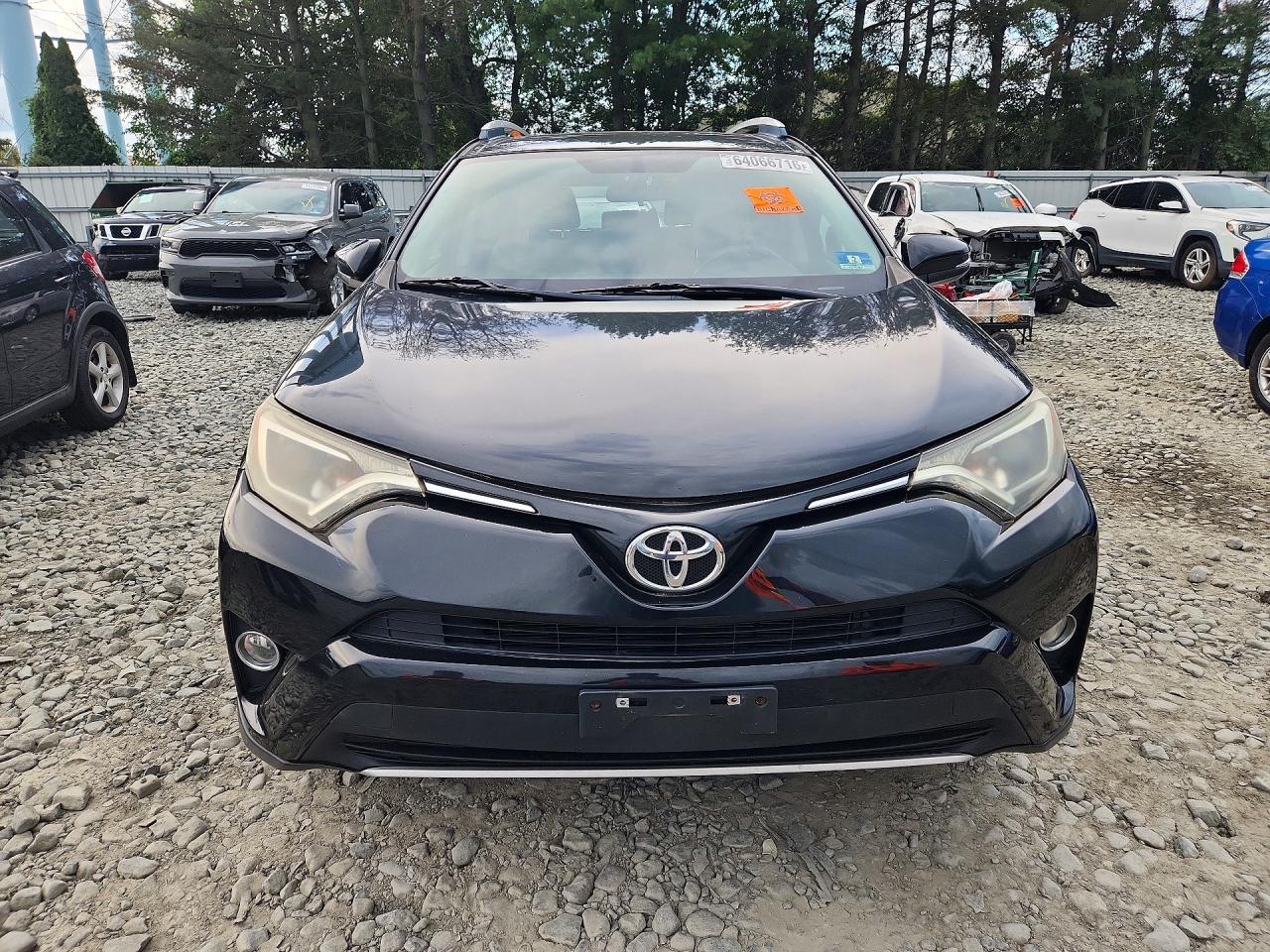 2016 TOYOTA RAV4 XLE — снимка 5