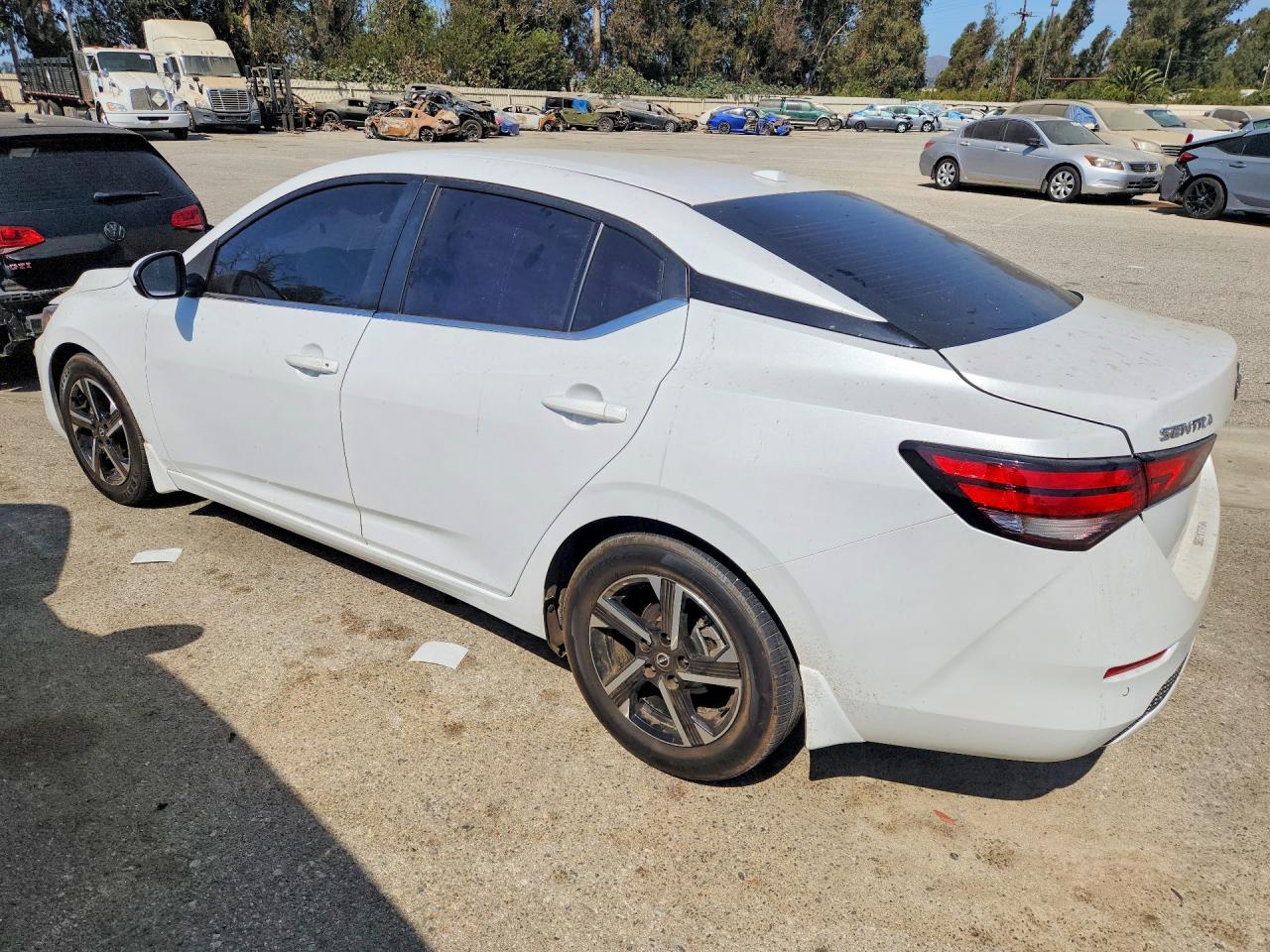 2024 NISSAN SENTRA SV — снимка 2