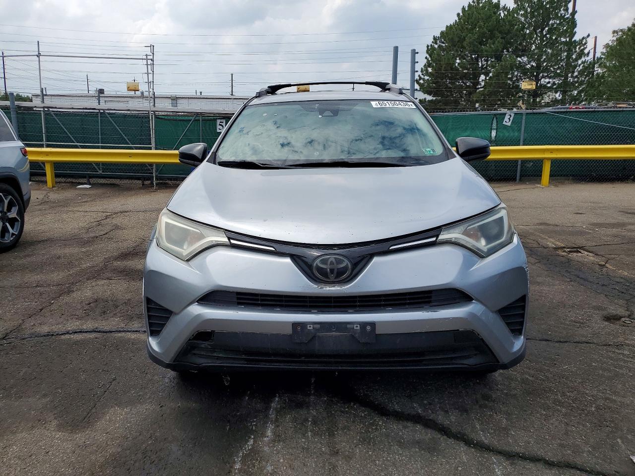 2017 TOYOTA RAV4 LE — снимка 5
