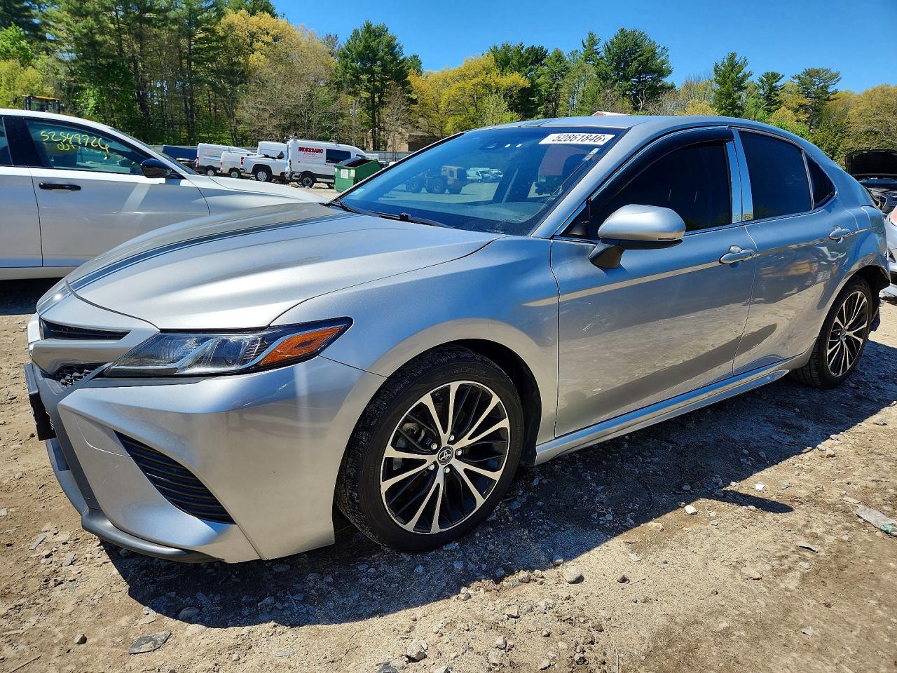 2018 TOYOTA CAMRY SE