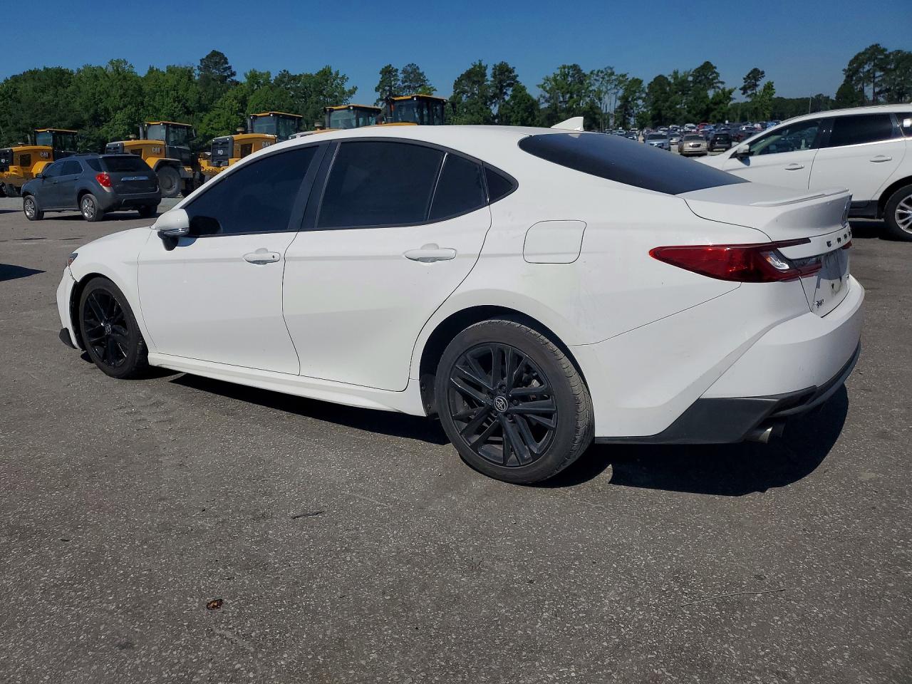 2025 TOYOTA CAMRY SE — снимка 2