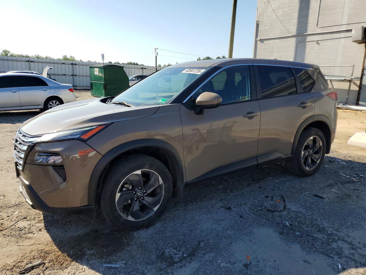 2024 NISSAN ROGUE SV