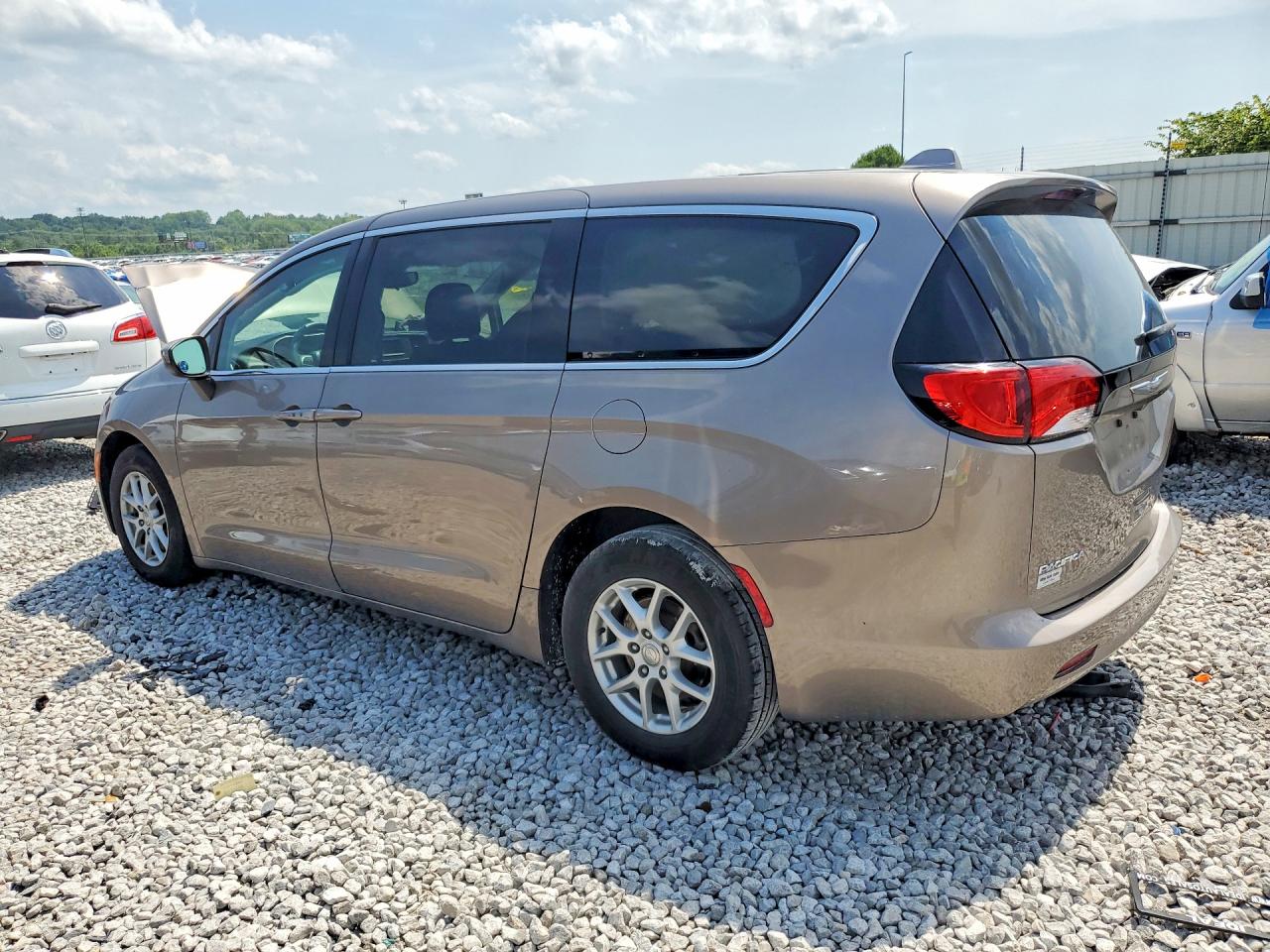 2017 CHRYSLER PACIFICA LX — снимка 2