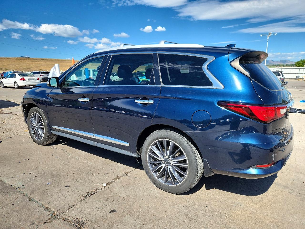 2017 INFINITI QX60 BASE — снимка 2