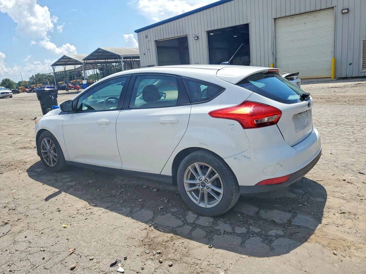 2017 FORD FOCUS SE — снимка 2