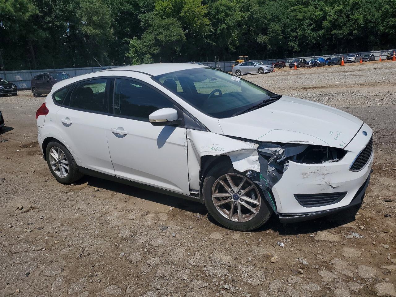 2017 FORD FOCUS SE — снимка 4