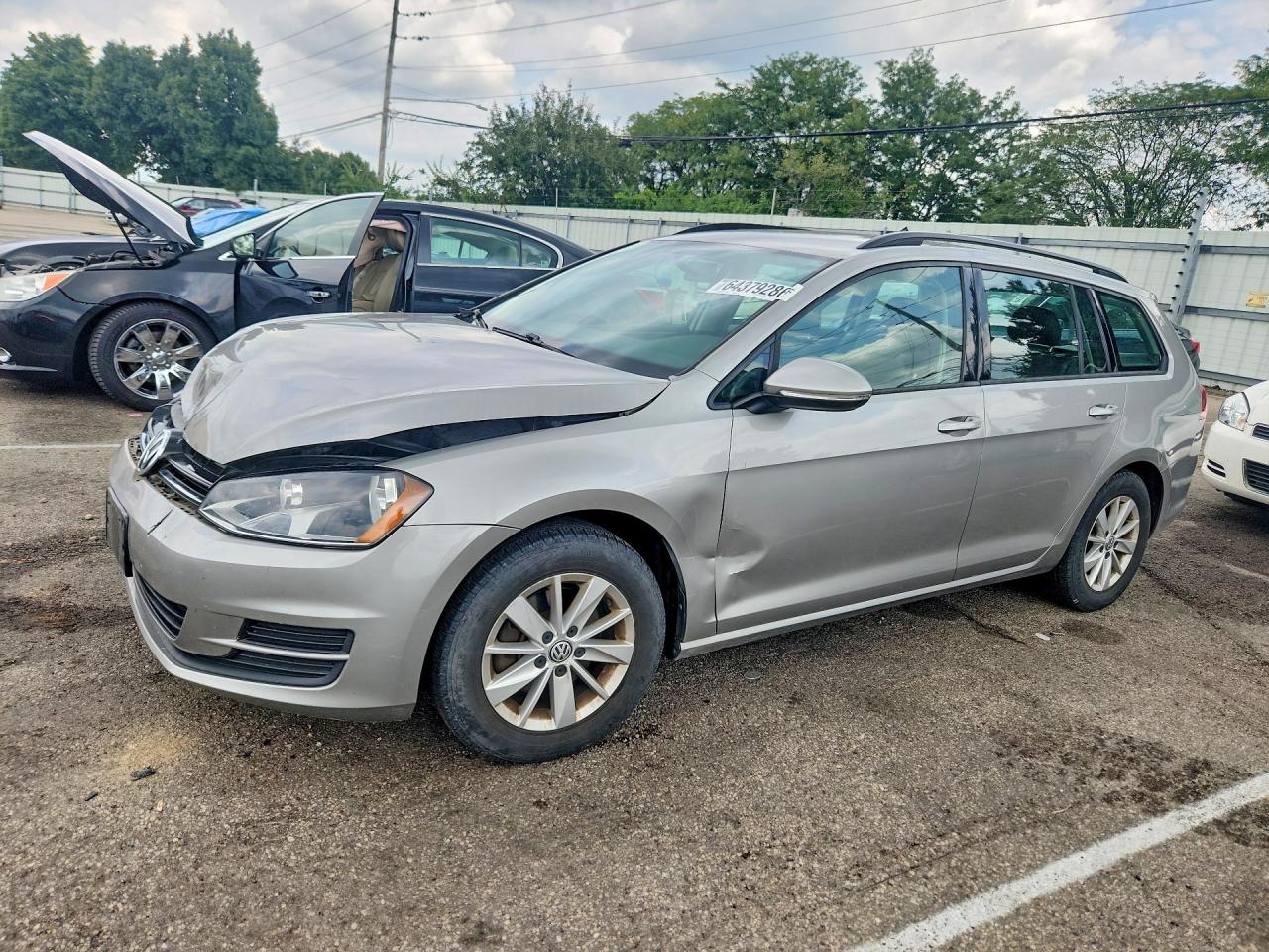 2015 VOLKSWAGEN GOLF SPORTWAGEN S