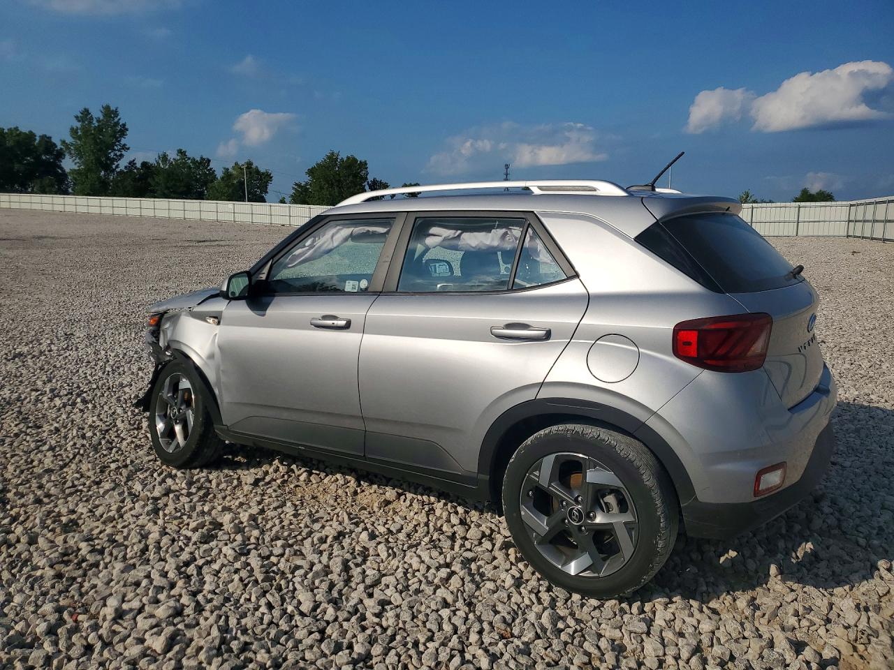 2025 HYUNDAI VENUE SEL — снимка 2