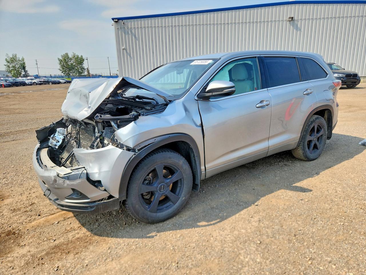 2015 TOYOTA HIGHLANDER LE