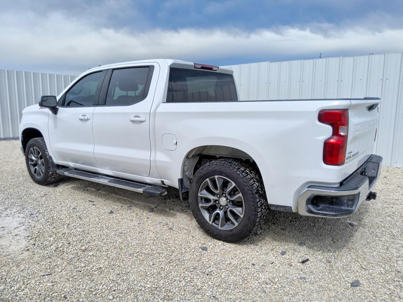 2023 CHEVROLET SILVERADO K1500 LT — снимка 2
