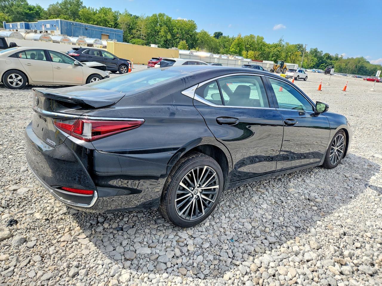 2025 LEXUS ES 300H BASE — снимка 3