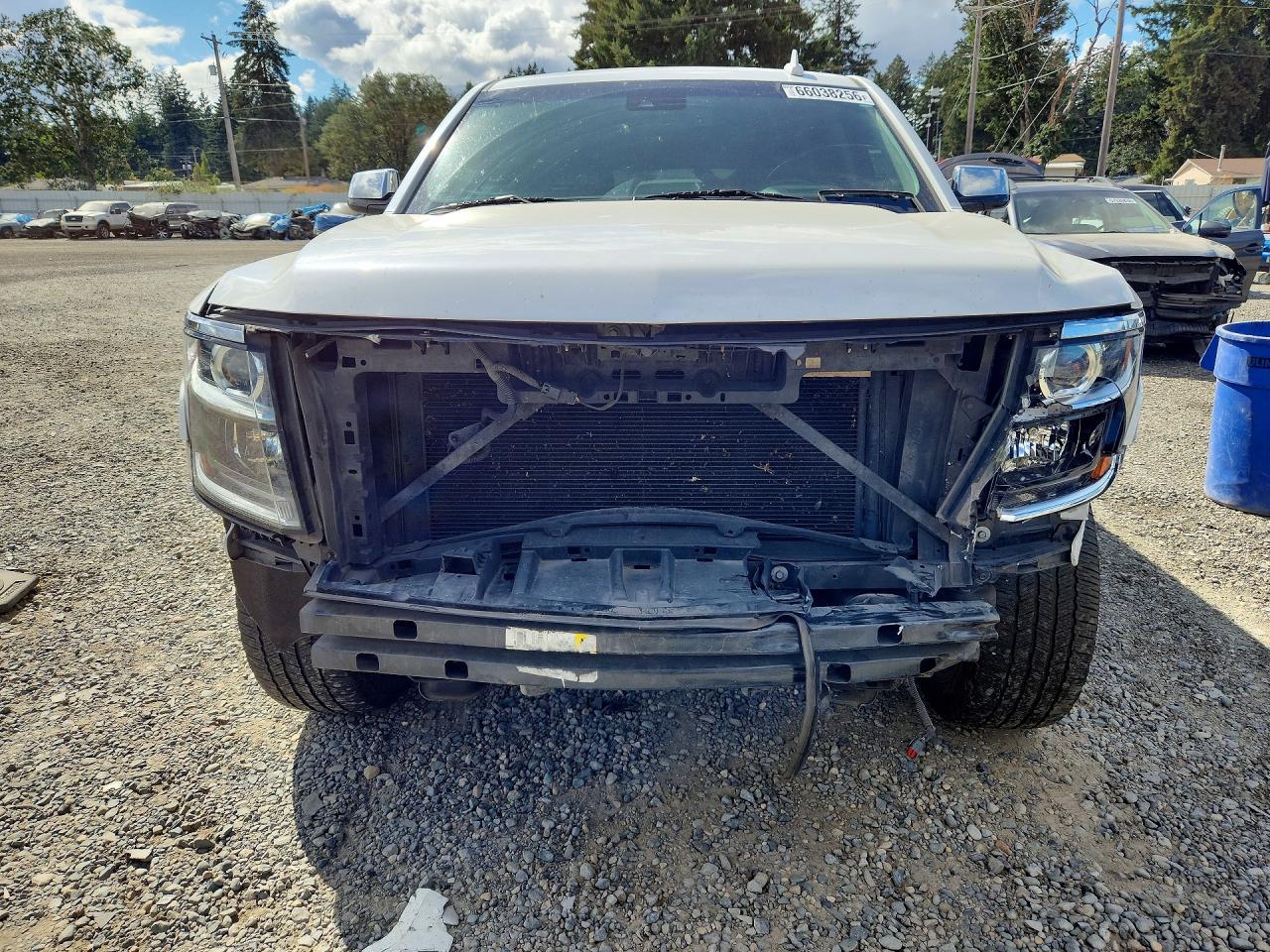 2016 CHEVROLET SUBURBAN K1500 LTZ — снимка 5