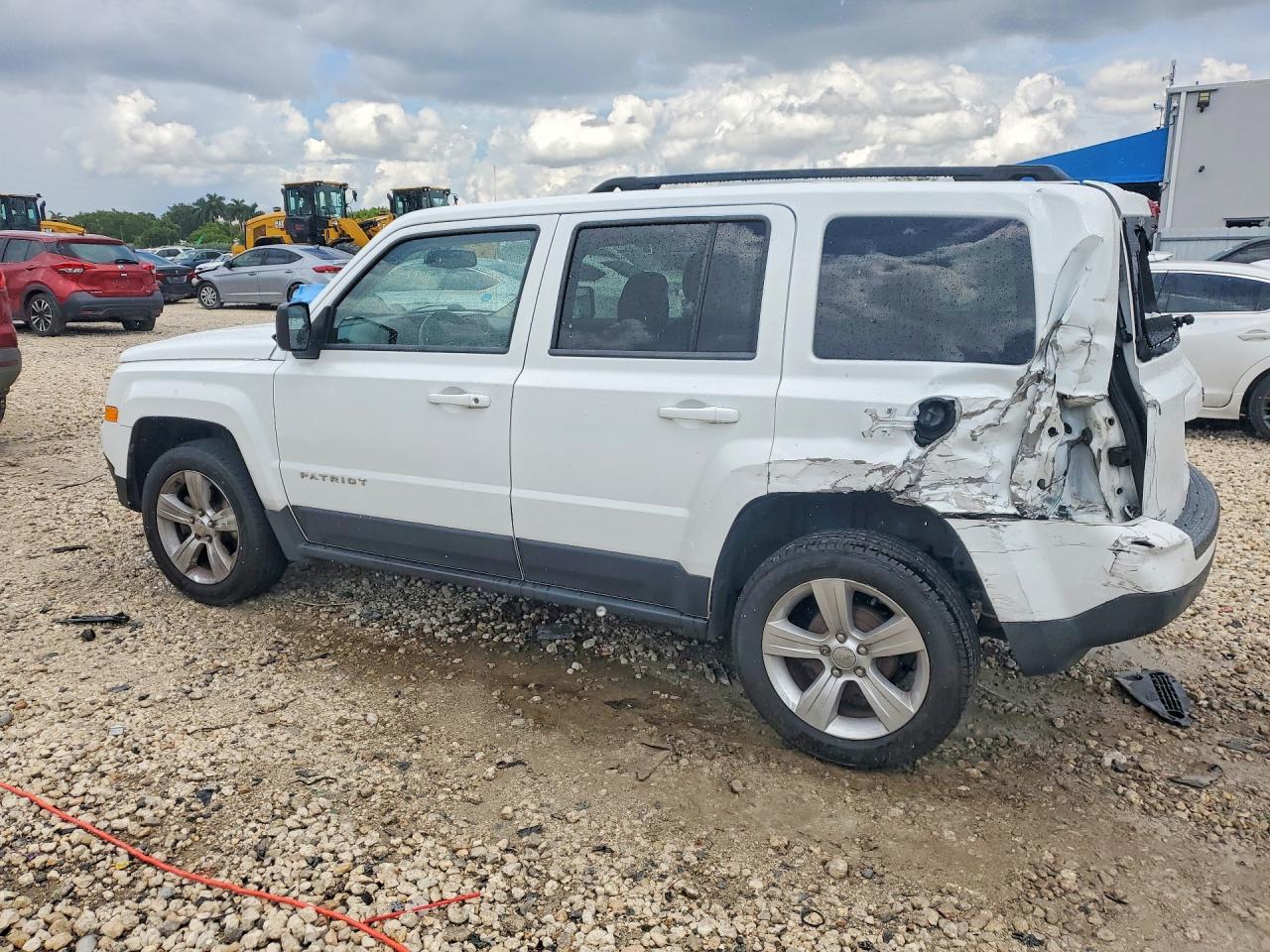 2015 JEEP PATRIOT LATITUDE — снимка 2