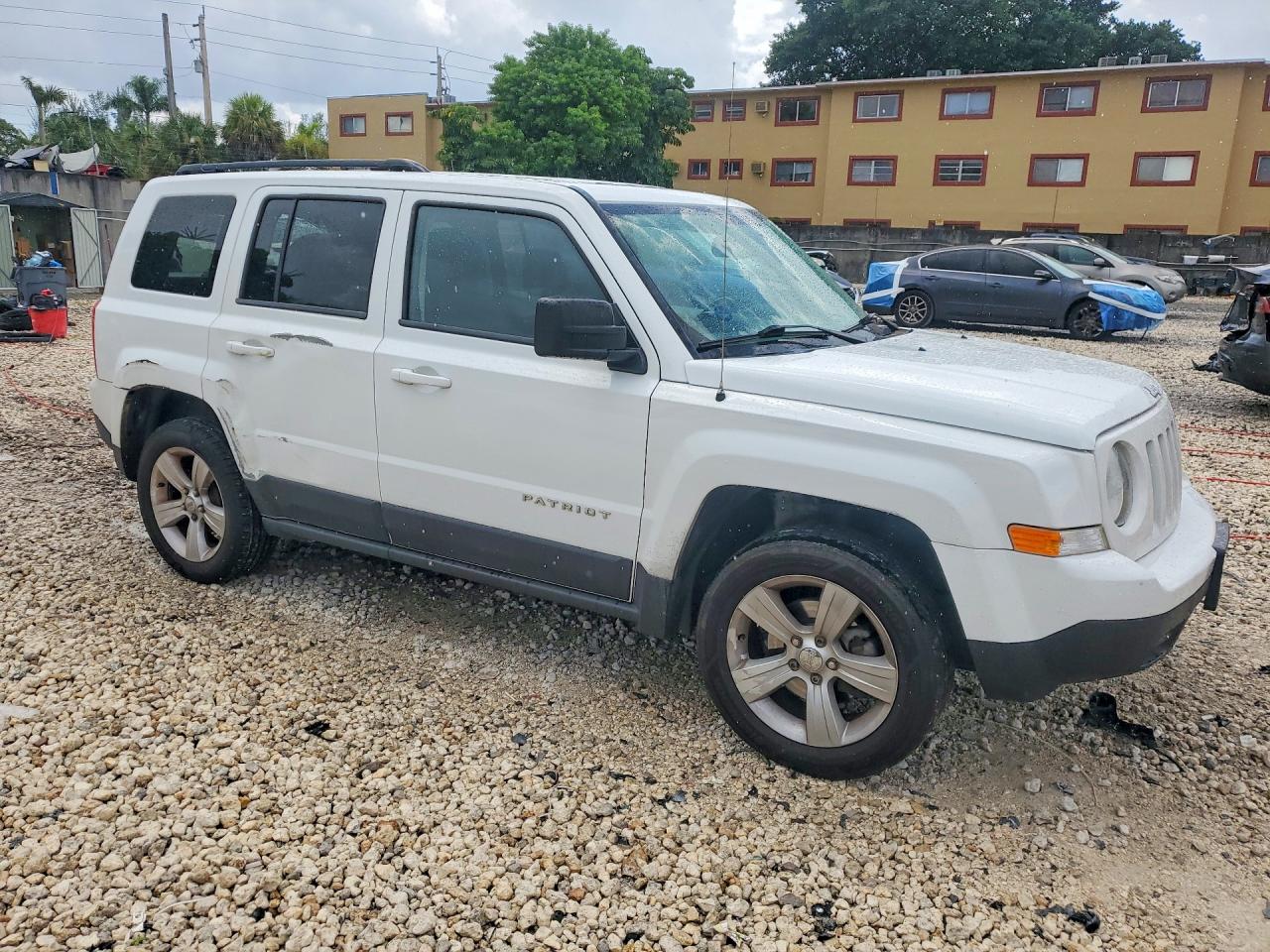 2015 JEEP PATRIOT LATITUDE — снимка 4