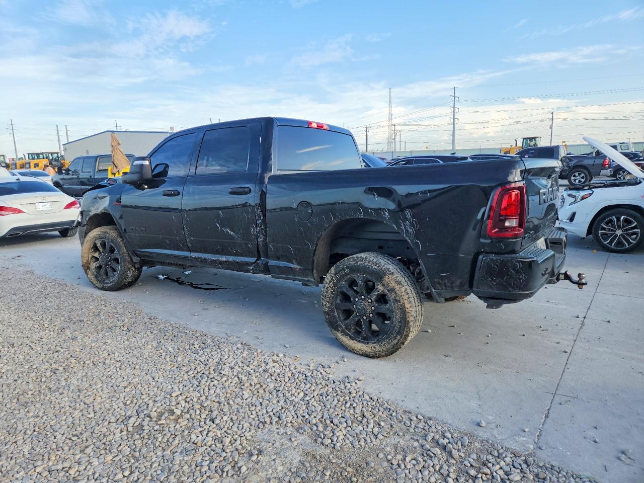 2025 RAM 2500 BIG HORN — photo 2